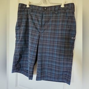 Men's Under Armour Golf shorts size 34